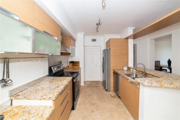 Porto Bellagio, 17100 N Bay Rd #1501, Sunny Isles Beach, Florida 33160, image 3