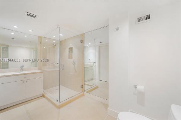 Cape Florida Club, 210 Sea View Dr #409, Key Biscayne, Florida 33149, image 3