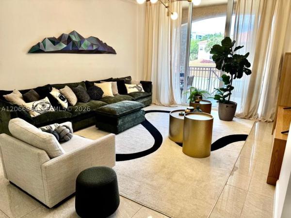 Alaqua, 3001 NE 185th St #225, Aventura, Florida 33180, image 3