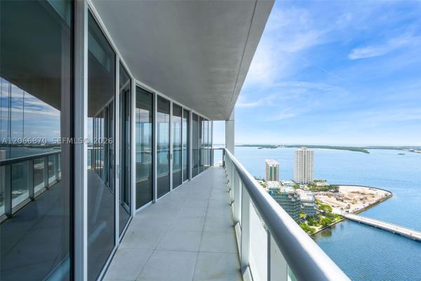 Icon Brickell Tower 2, 495 Brickell Ave #3601, Miami, Florida 33131, image 1