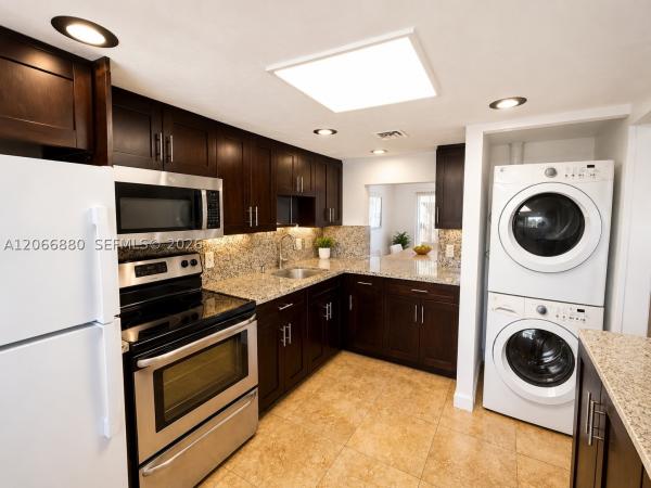 Flamingo Lake, 1720 W 75th St, Hialeah, Florida 33014, image 3