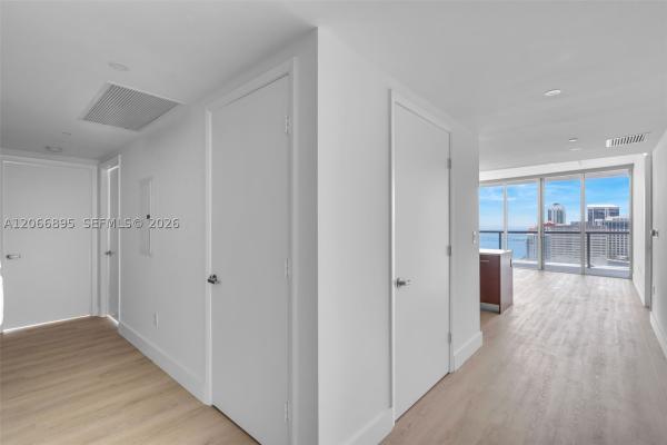 Icon Brickell Tower 2, 495 Brickell Ave #3601, Miami, Florida 33131, image 3