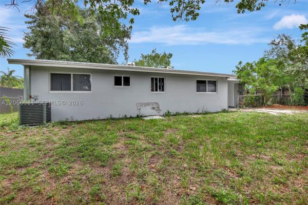 Boulevard Heights, 311 SW 68th Ter, Pembroke Pines, Florida 33023, image 2