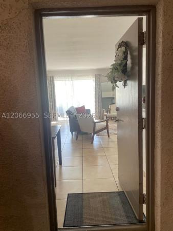 10393 N Kendall Dr #U6, Unincorporated Dade County, Florida 33176, image 2