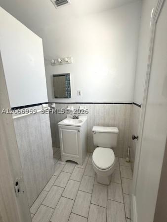 222 28th St #6, Miami Beach, Florida 33140, image 2