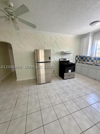222 28th St #6, Miami Beach, Florida 33140, image 1