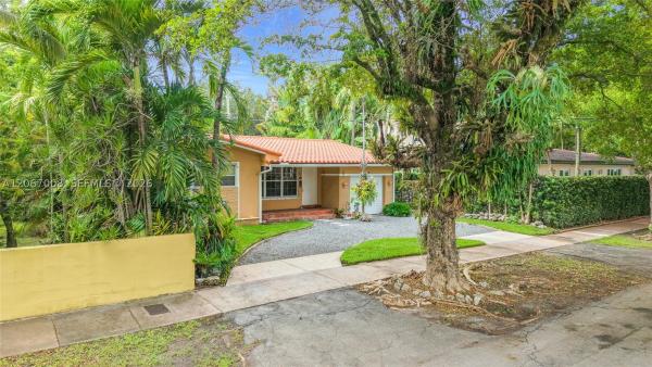 Granada, 920 Messina Ave, Coral Gables, Florida 33134, image 1