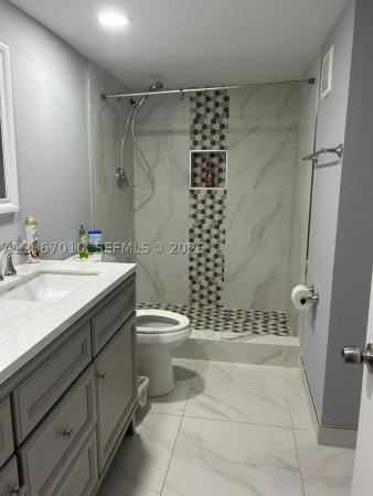 Racquet Club At Bonaventure, 230 Lakeview Dr #209, Weston, Florida 33326, image 1
