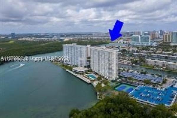 Arlen House Central, 300 Bayview Dr #508, Sunny Isles Beach, Florida 33160, image 1