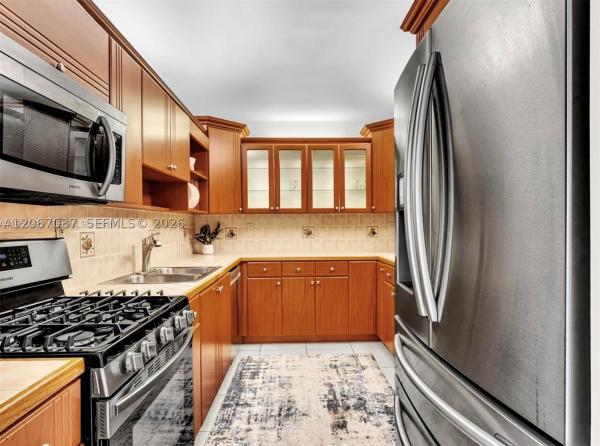 Parker Tower, 3140 S Ocean Dr #206, Hallandale Beach, Florida 33009, image 1