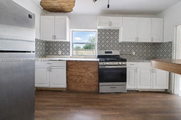 Renno, 915 SW 9th Ct, Miami, Florida 33130, image 3