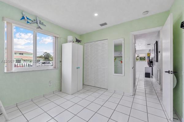 Anacris, 3930 W 2nd Ave, Hialeah, Florida 33012, image 1
