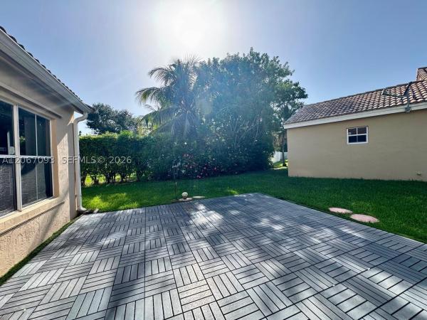 Springside Lake, 825 Falling Water Rd, Weston, Florida 33326, image 2
