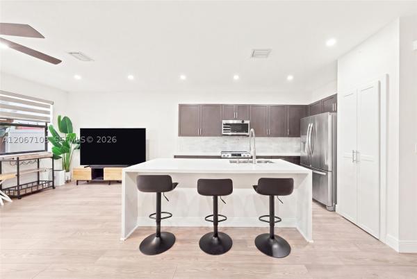 Aquabella, 3478 W 110th St, Hialeah, Florida 33018, image 3