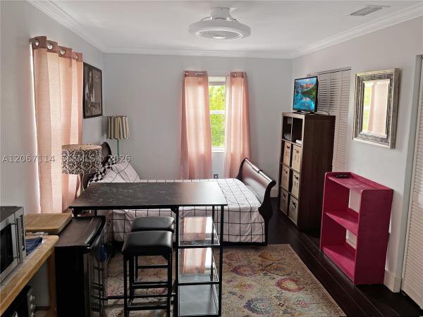 Fulford By The Sea, 2100 NE 170th St, North Miami Beach, Florida 33162, image 2
