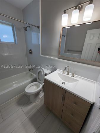 1240 NE 207th Ter, Unincorporated Dade County, Florida 33179, image 2