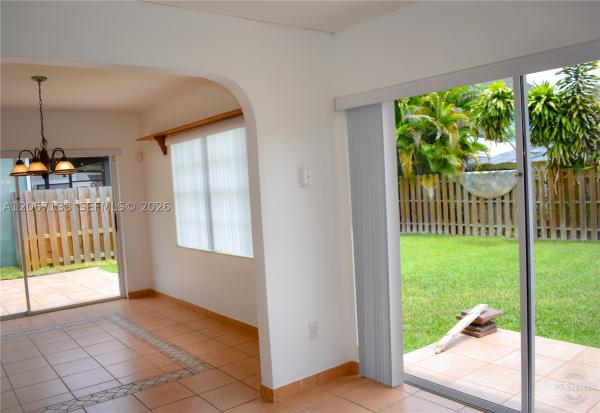 11759 SW 117th Pl, Unincorporated Dade County, Florida 33186, image 2