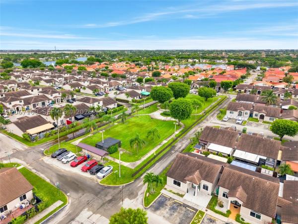 18751 NW 84th Pl #505-5, Hialeah, Florida 33015, image 2