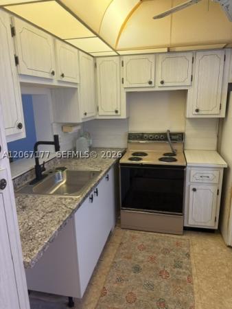 Meadowbrook Towers, 619 NE 14th Ave #403, Hallandale Beach, Florida 33009, image 3