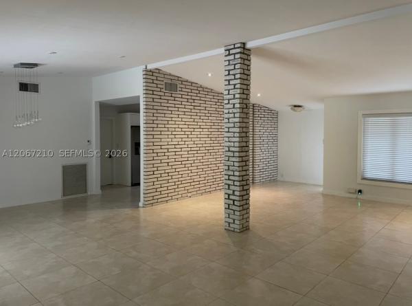 8250 SW 108th St, Unincorporated Dade County, Florida 33156, image 1