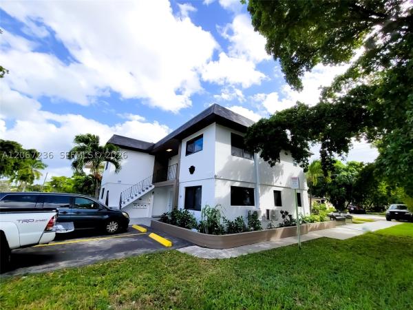 Hollywood South Side, 1858 Dewey St #1-9, Hollywood, Florida 33020, image 2