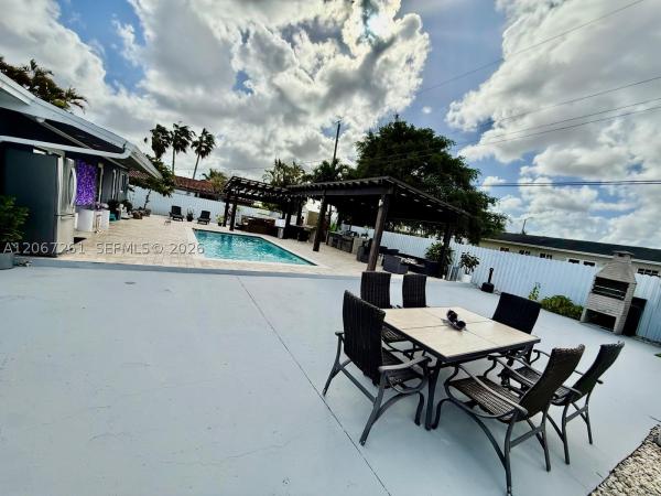 6202 SW 107th Ave, Unincorporated Dade County, Florida 33173, image 1