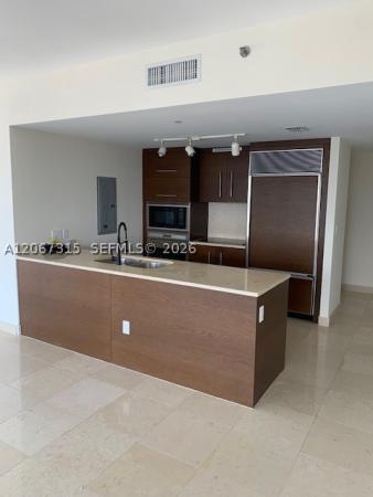 Icon Brickell Tower 1, 465 Brickell Ave #4902, Miami, Florida 33131, image 2