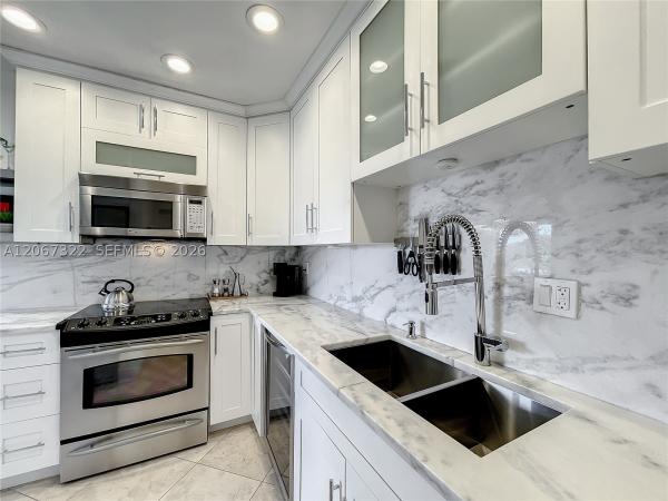 Harbor View, 1535 SE 15th St #301, Fort Lauderdale, Florida 33316, image 1