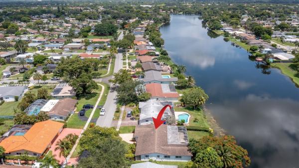 Pembroke Lakes, 1731 NW 108th Ave, Pembroke Pines, Florida 33026, image 2