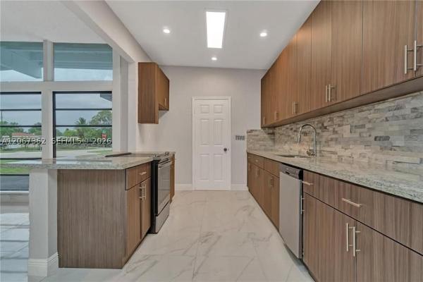 Melrose Park, 486 W Evanston Cir, Fort Lauderdale, Florida 33312, image 1