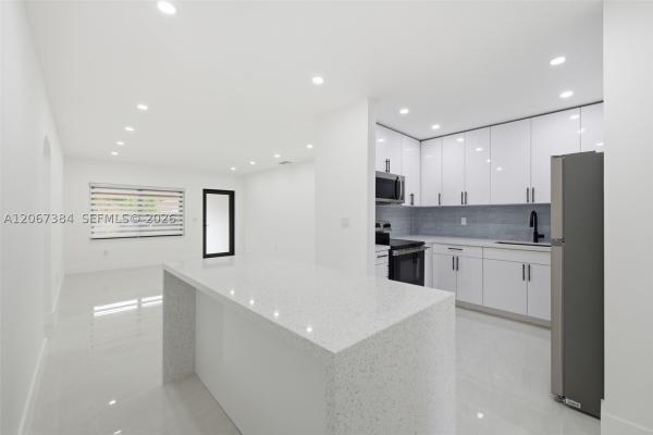 Trail Granada, 5000 SW 5th Ter, Miami, Florida 33134, image 3