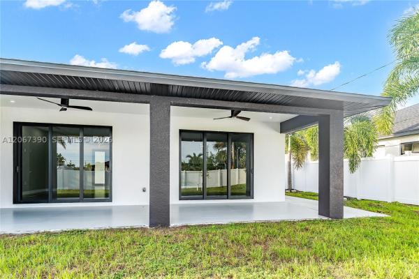 Cape Coral, 2700 SW Embers Ter, Cape Coral, Florida 33991, image 2