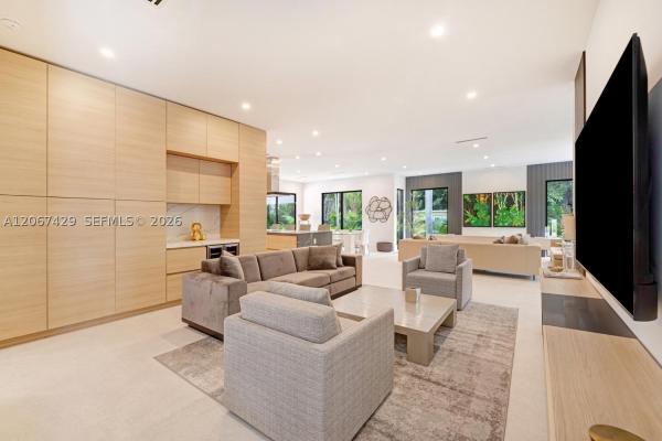 Biscayne Lawn, 1015 NE 114th St, Biscayne Park, Florida 33161, image 1