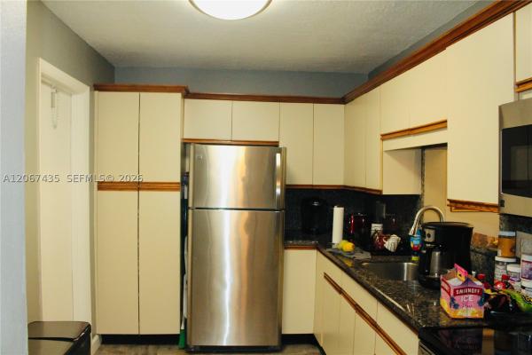 Diamond, 4211 NW 41st St #407, Lauderdale Lakes, Florida 33319, image 2