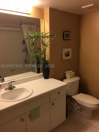 Royal Grand, 2600 S University Dr #221, Davie, Florida 33328, image 3