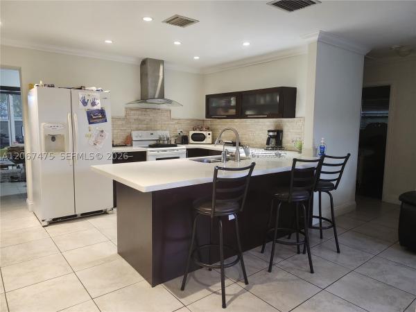Driftwood Plaza, 6570 Thomas St #-, Hollywood, Florida 33024, image 3