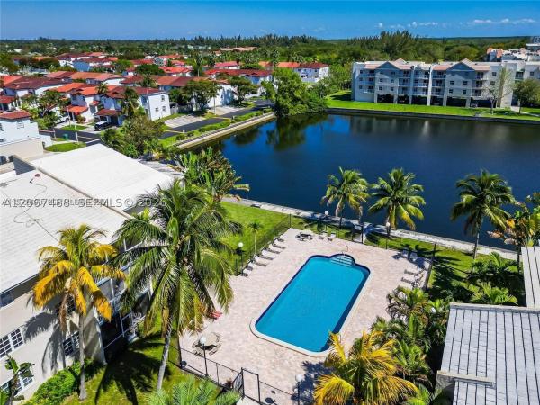 The Cove, 21121 SW 85th Ave #311, Cutler Bay, Florida 33189, image 2