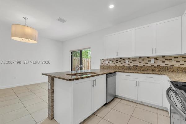 582 NE 207th St, Unincorporated Dade County, Florida 33179, image 2