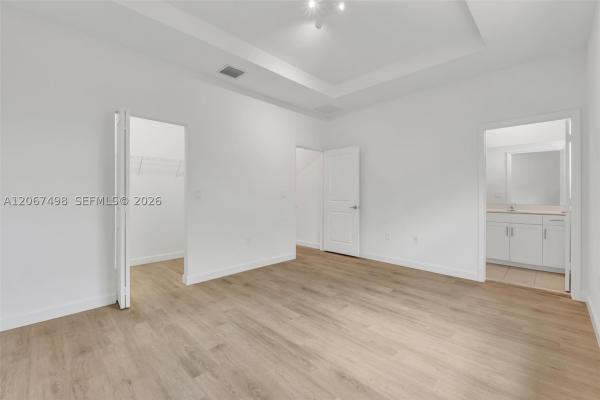 582 NE 207th St, Unincorporated Dade County, Florida 33179, image 3