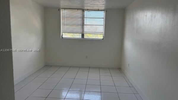 1475 Terra Towers, 1475 NE 125th Ter #414K, North Miami, Florida 33161, image 3