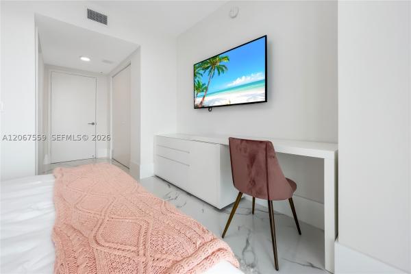 Parque Towers, 330 Sunny Isles Blvd #5-1102, Sunny Isles Beach, Florida 33160, image 2