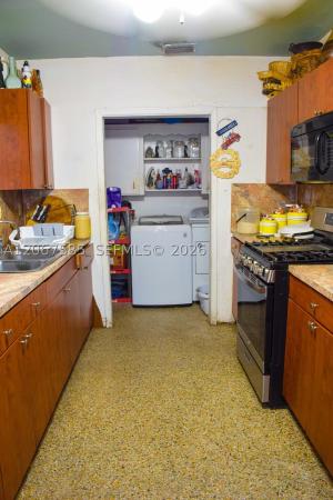 Ideal Homes, Hialeah, Florida 33012, image 3