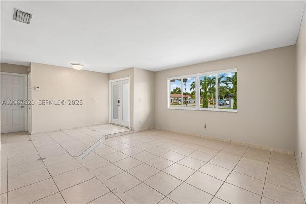 14020 SW 38th St, Unincorporated Dade County, Florida 33175, image 1