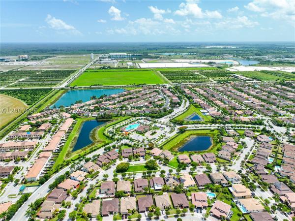 Sonoma At The Vineyards, 729 SE 34th Ave, Homestead, Florida 33033, image 1