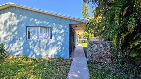 Hollywood Park, 2411 Thomas St, Hollywood, Florida 33020, image 3