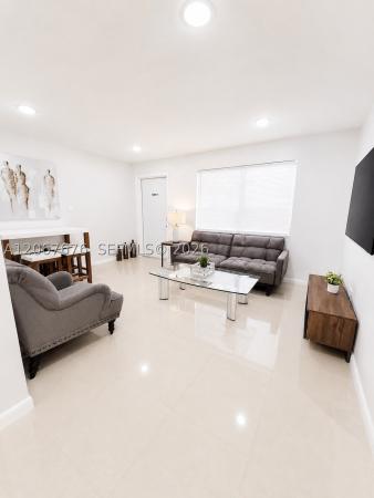 Hollywood South Side, 1723 Wiley St #1-2, Hollywood, Florida 33020, image 2
