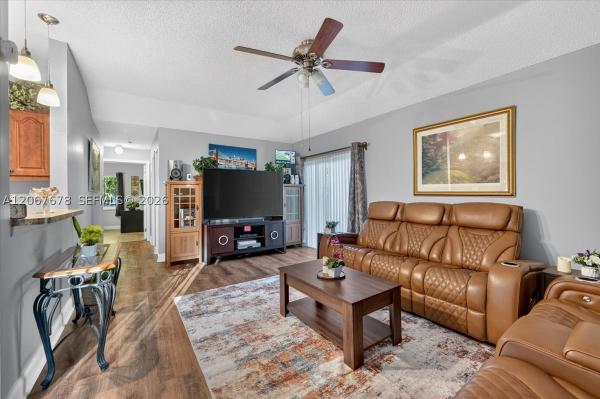 Cinnamon Place At Honeywoods, 8601 SW 16th St, Pembroke Pines, Florida 33025, image 2