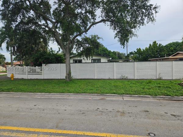 Douglas Estates, 695 W 76th St, Hialeah, Florida 33014, image 3
