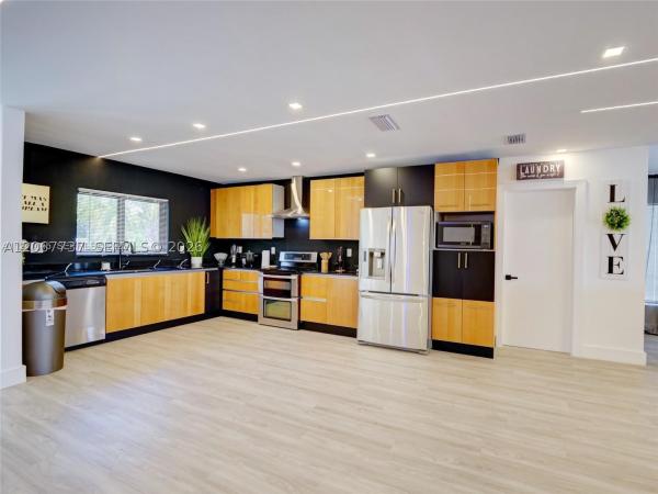 1861 NW 115th St, Unincorporated Dade County, Florida 33167, image 3