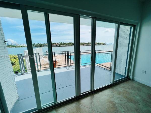 Oceanside Isle Of Normandy, 946 Bay Dr #7, Miami Beach, Florida 33141, image 3